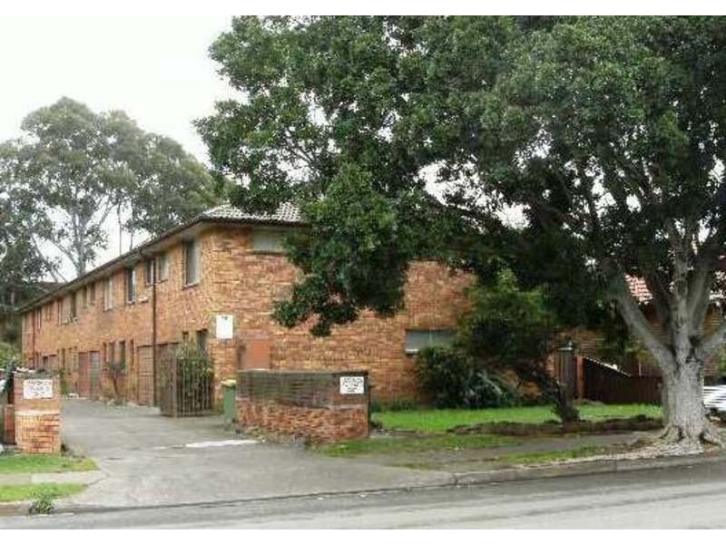 Fairfield NSW 2165