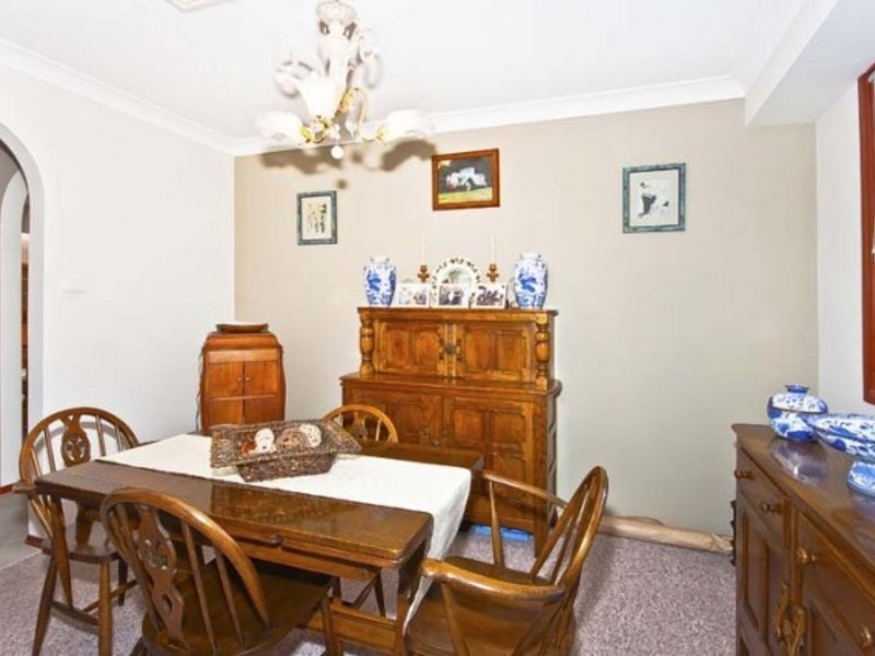 7 Defoe Place, Wetherill Park NSW 2164