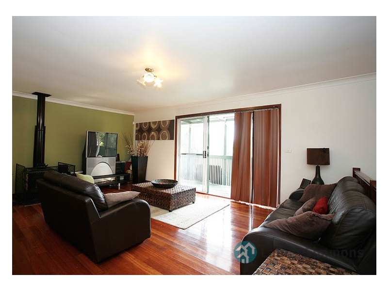 9 Tallowood Crescent, Bossley Park NSW 2176