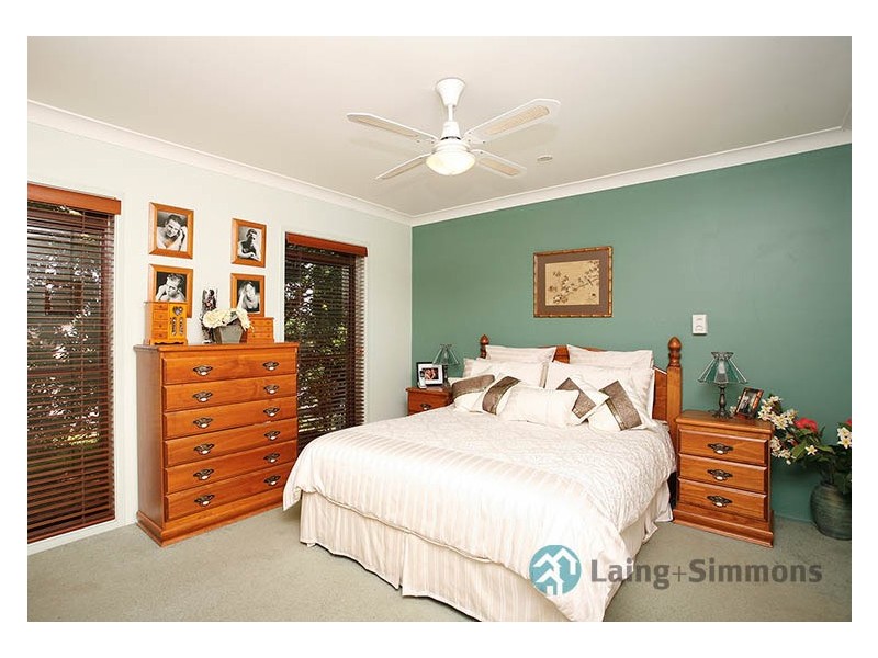 4 Teak Close, Bossley Park NSW 2176