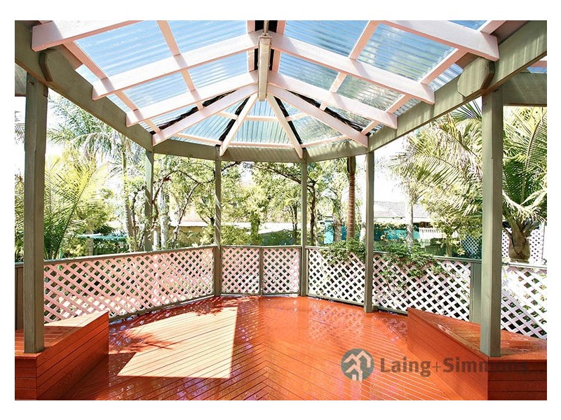 Edensor Park NSW 2176