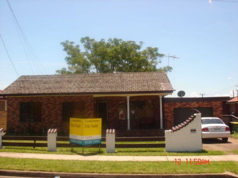 123 Chifley Street, Smithfield NSW 2164