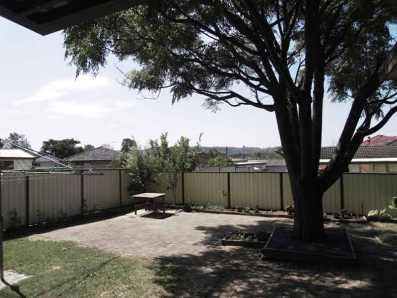 123 Chifley Street, Smithfield NSW 2164