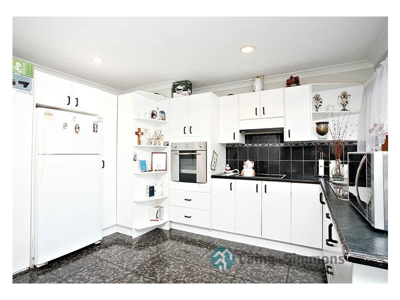 11 Burr Close, Bossley Park NSW 2176