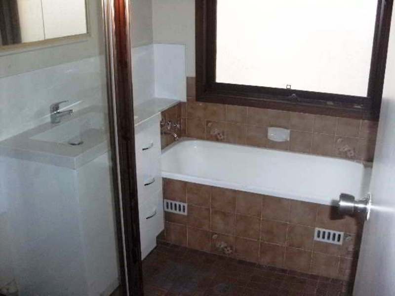 Bossley Park NSW 2176