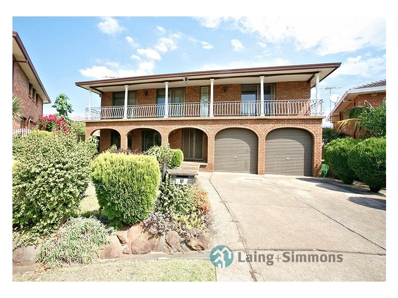 5 Buchan Place, Wetherill Park NSW 2164