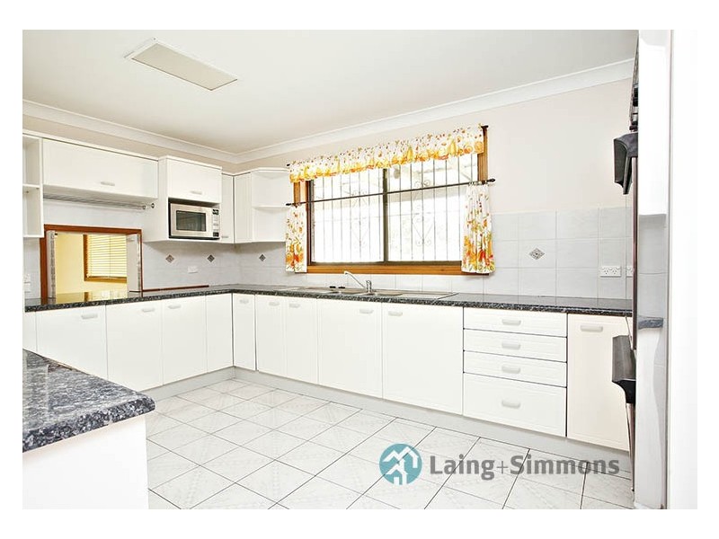 5 Buchan Place, Wetherill Park NSW 2164