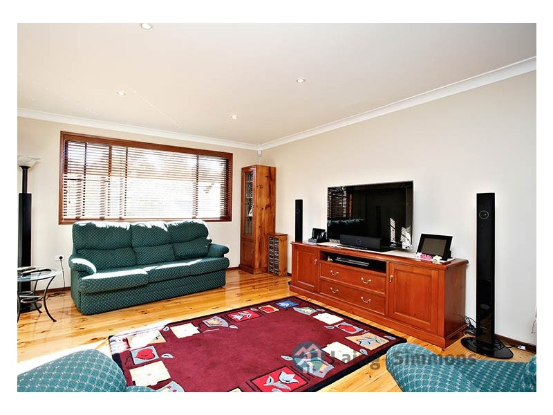 24 Ainsworth Crescent, Wetherill Park NSW 2164