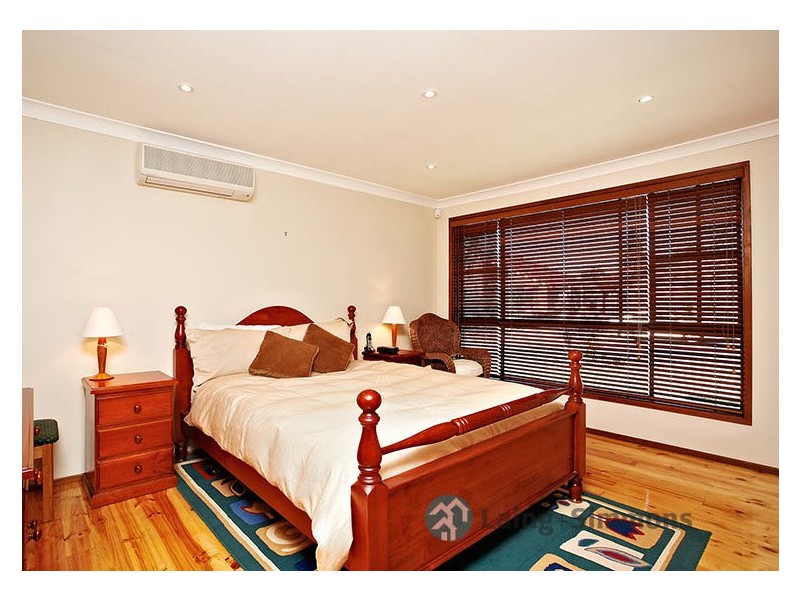 24 Ainsworth Crescent, Wetherill Park NSW 2164