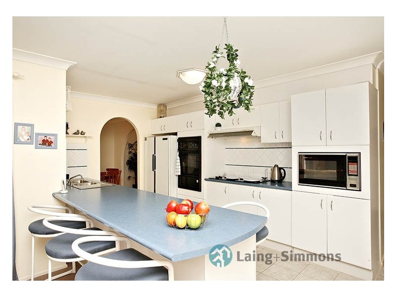 7 Barrington Street, Bossley Park NSW 2176