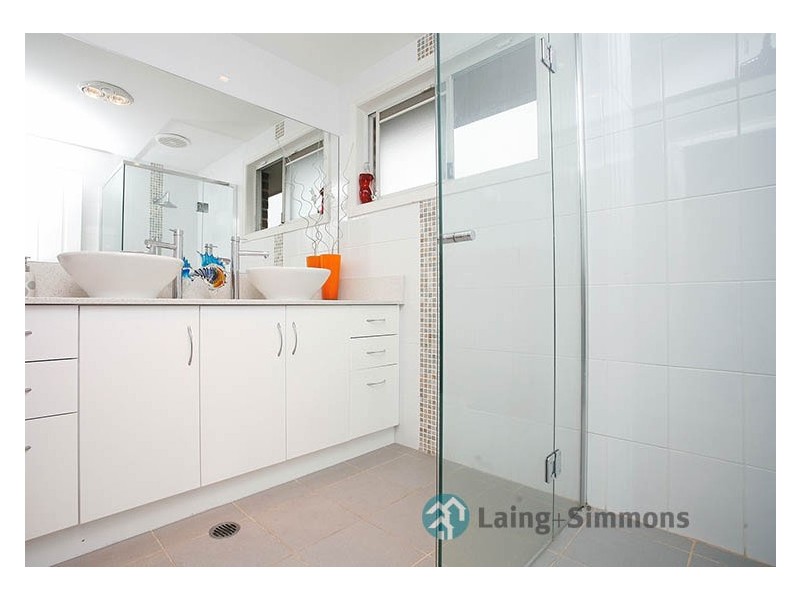 Edensor Park NSW 2176