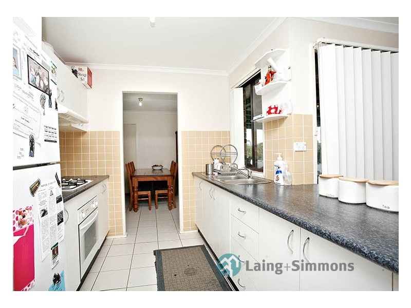 7 Barren Close, Green Valley NSW 2168