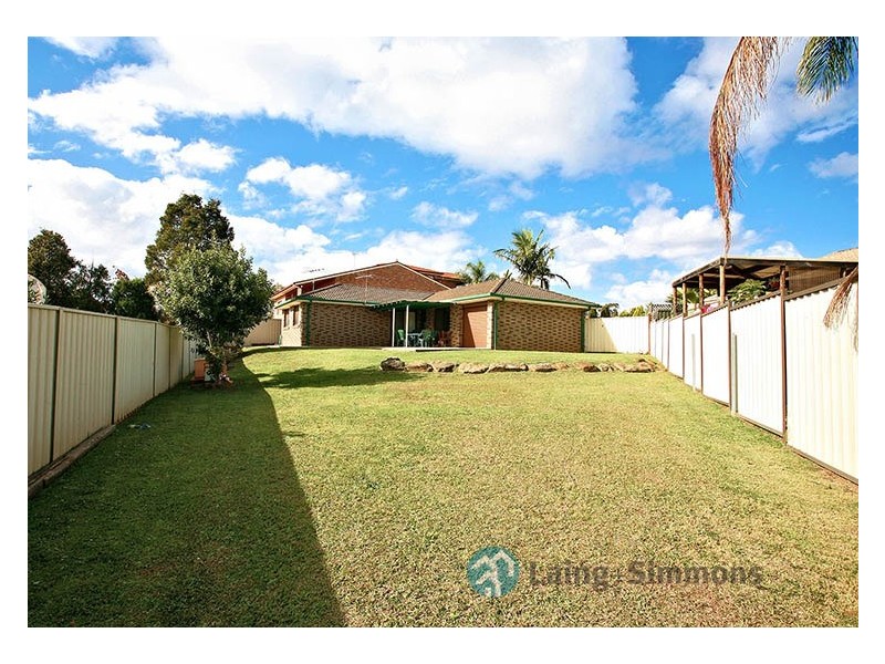 7 Barren Close, Green Valley NSW 2168