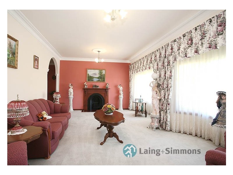 19 Dixon Street, Abbotsbury NSW 2176