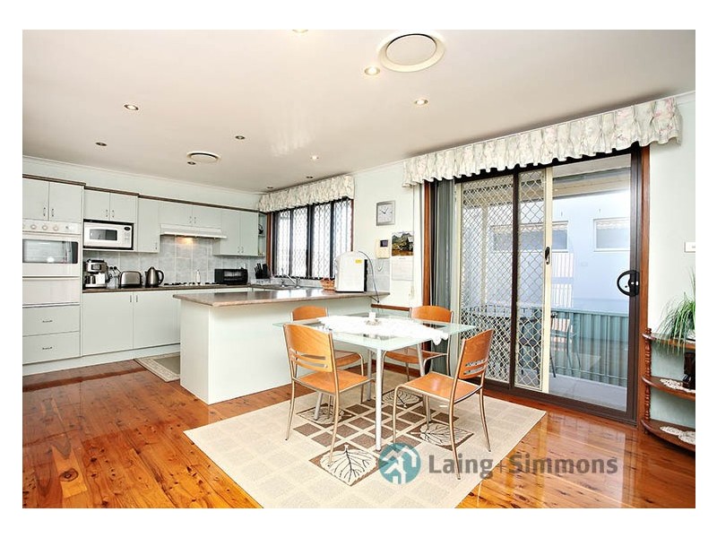 11 Serpentine Street, Bossley Park NSW 2176