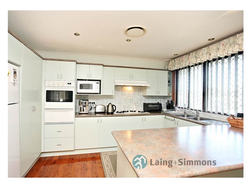 11 Serpentine Street, Bossley Park NSW 2176