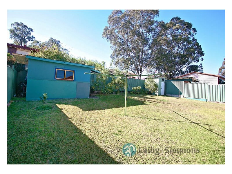 11 Serpentine Street, Bossley Park NSW 2176