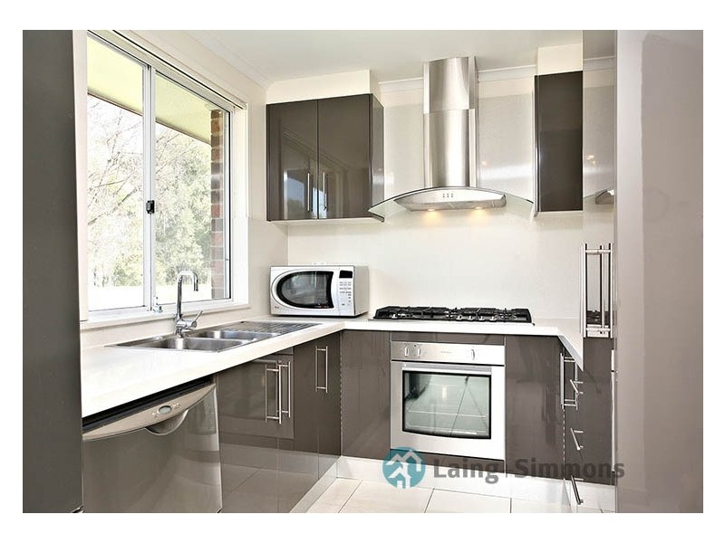 16 Yuma Place, Bossley Park NSW 2176