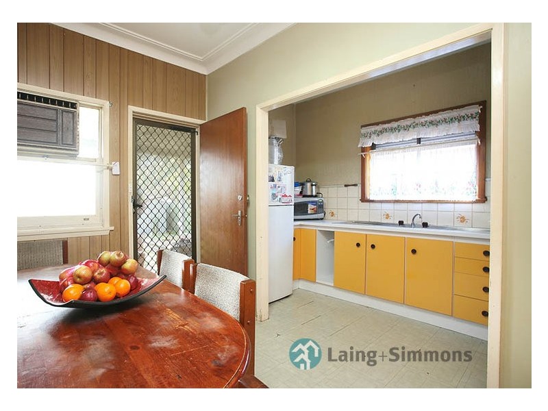 41 Lions Avenue, Lurnea NSW 2170