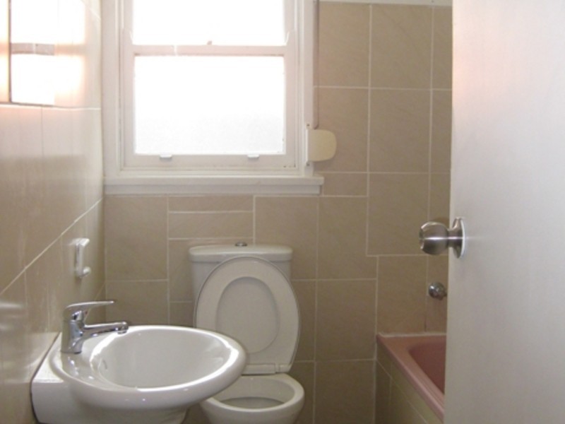 Fairfield West NSW 2165