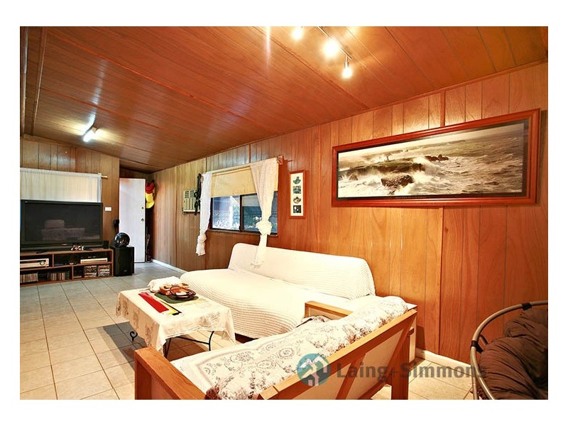 102 Charles Street, Smithfield NSW 2164