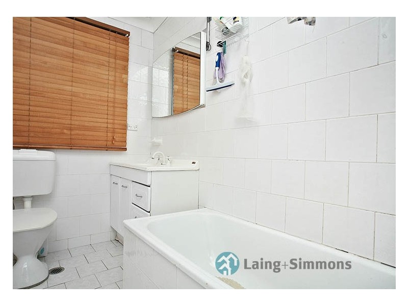 102 Charles Street, Smithfield NSW 2164