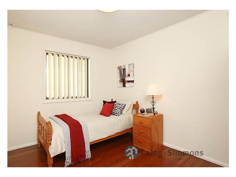 11 Hinkler Street, Smithfield NSW 2164