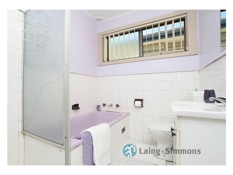 11 Hinkler Street, Smithfield NSW 2164