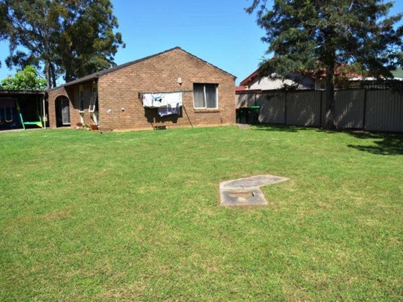 16 Darling Avenue, Lurnea NSW 2170