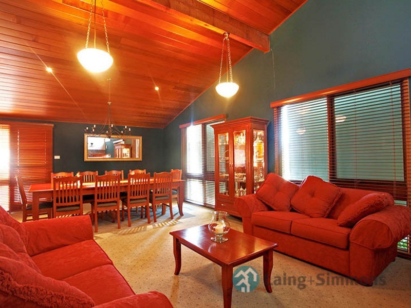 97 Tallowood Cresent, Bossley Park NSW 2176