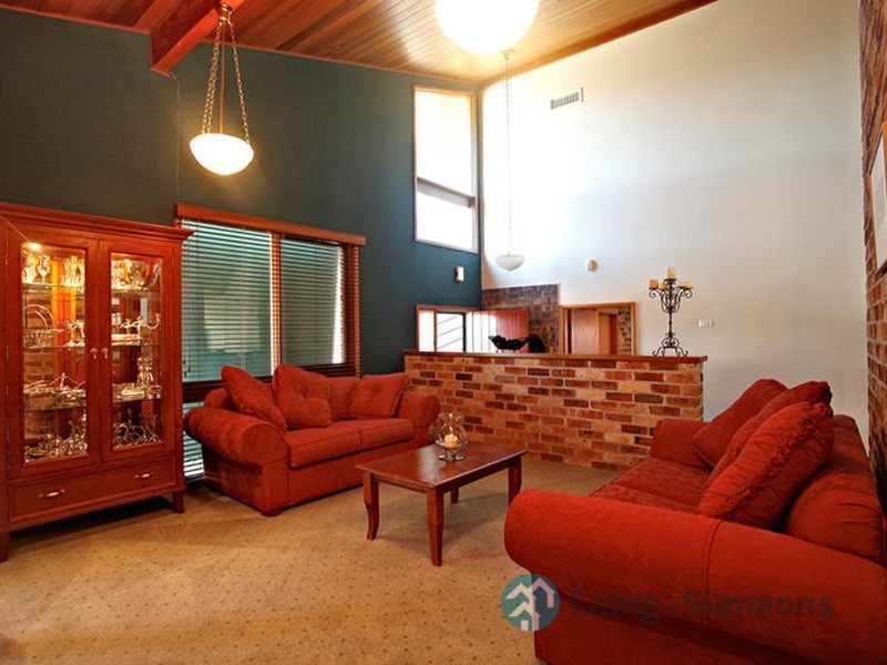 97 Tallowood Cresent, Bossley Park NSW 2176