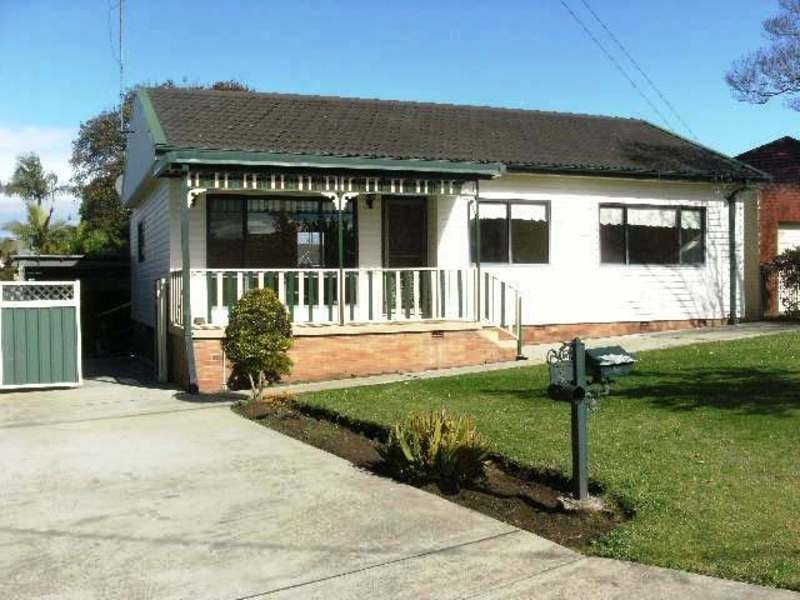 8 Gemoore Street, Smithfield NSW 2164