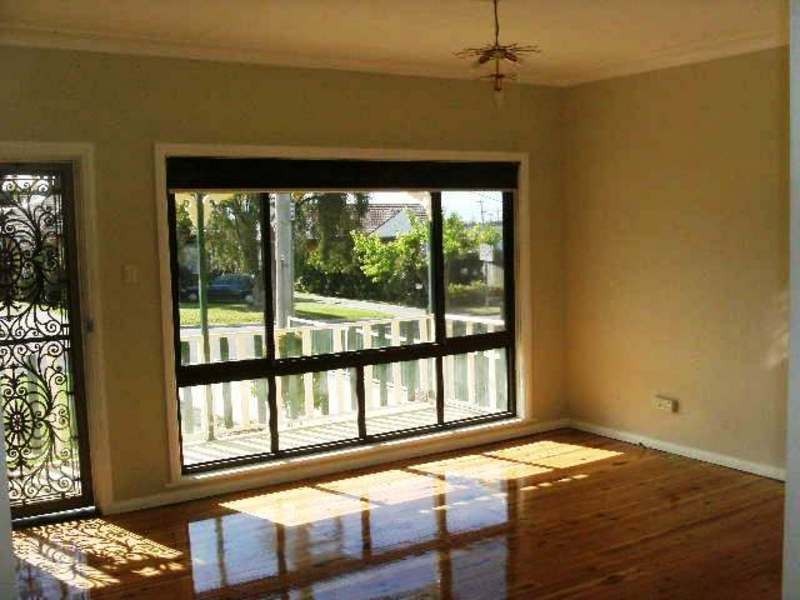 8 Gemoore Street, Smithfield NSW 2164