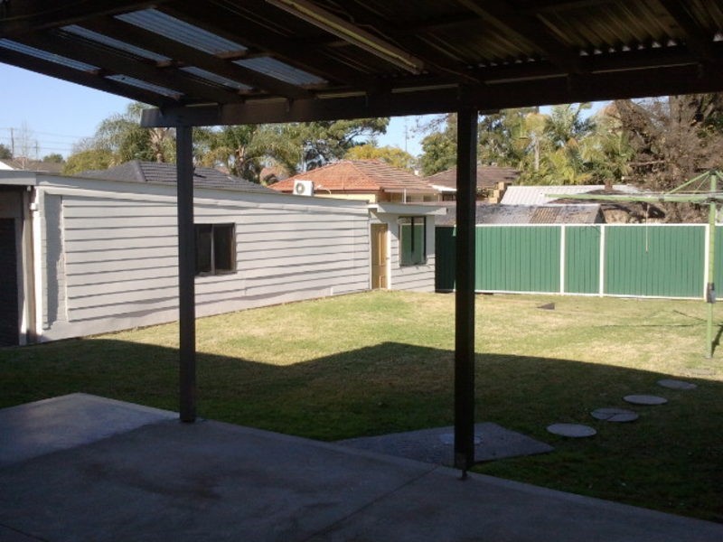 8 Gemoore Street, Smithfield NSW 2164