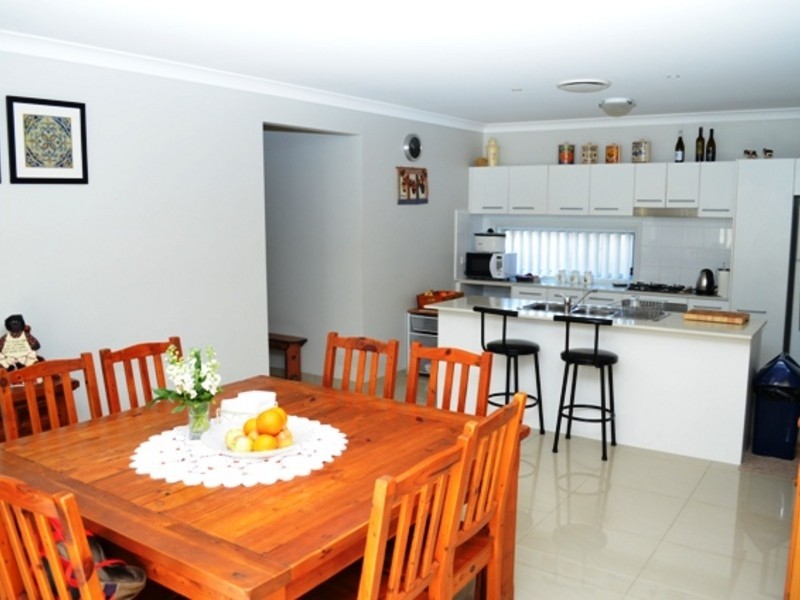 105 Middleton Drive, Middleton Grange NSW 2171