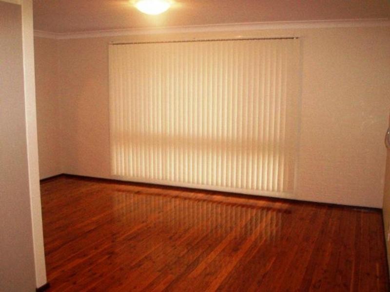 6 Collins Close, Edensor Park NSW 2176