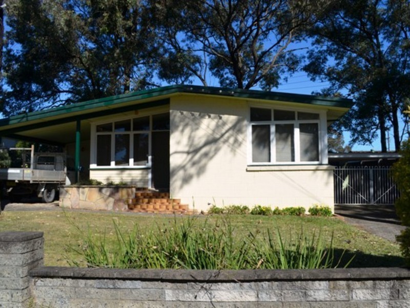 16  Chamberlain Drive, Smithfield NSW 2164