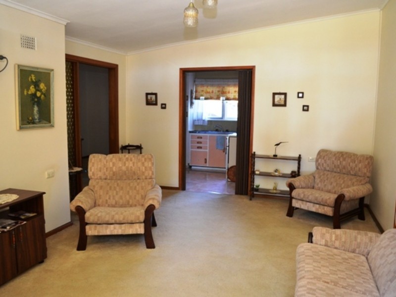 16  Chamberlain Drive, Smithfield NSW 2164