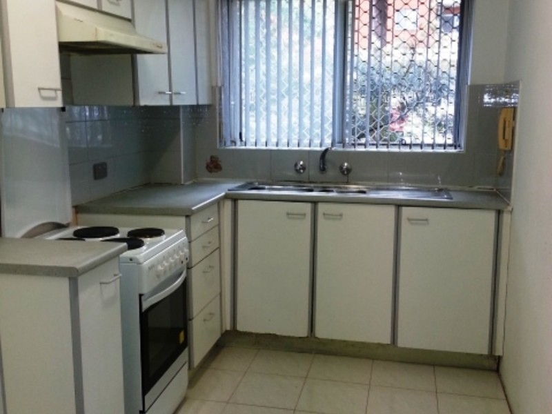 2/60 Speed Street, Liverpool NSW 2170