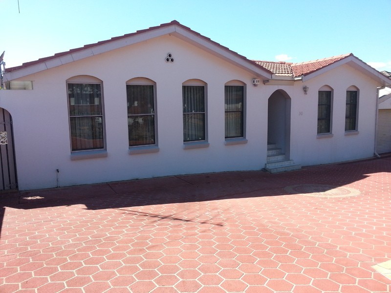 30 Lily Street, Wetherill Park NSW 2164