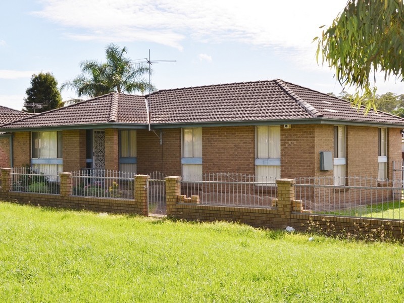 8 Conrad Street, Wetherill Park NSW 2164