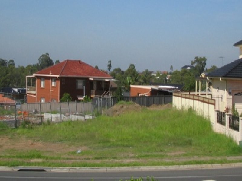 Edensor Park NSW 2176