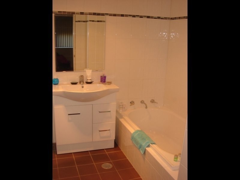 Fairfield West NSW 2165