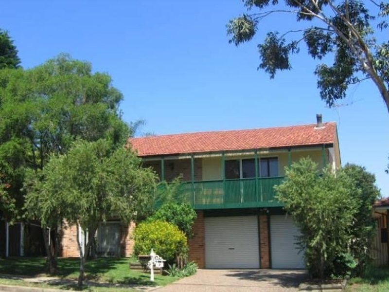 9 Tallowood Crescent, Bossley Park NSW 2176