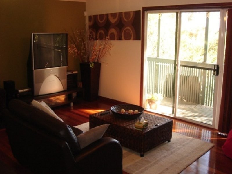 9 Tallowood Crescent, Bossley Park NSW 2176