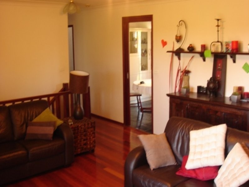 9 Tallowood Crescent, Bossley Park NSW 2176