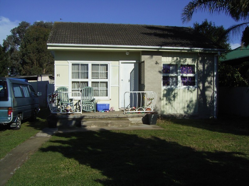 41 Deakin Street, Oak Flats NSW 2529