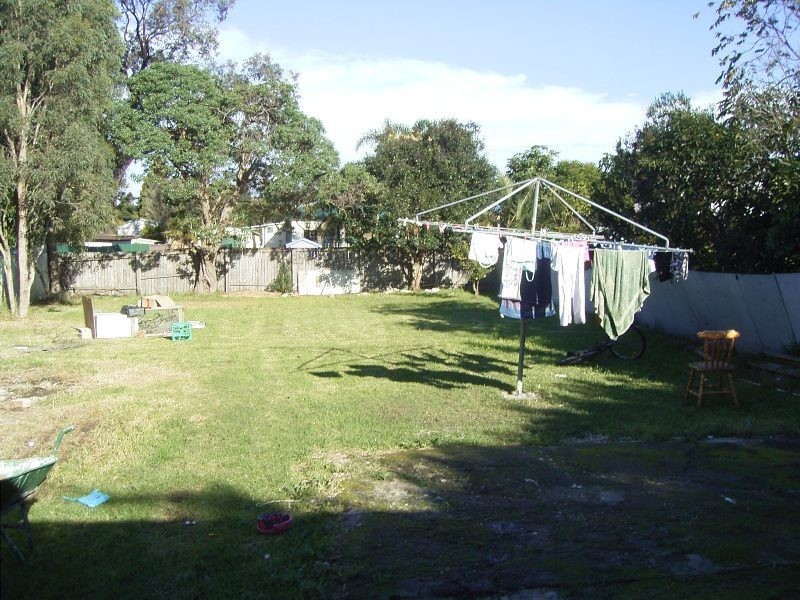 41 Deakin Street, Oak Flats NSW 2529