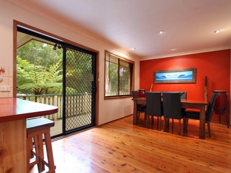 11 Hibiscus Place, Cordeaux Heights NSW 2526