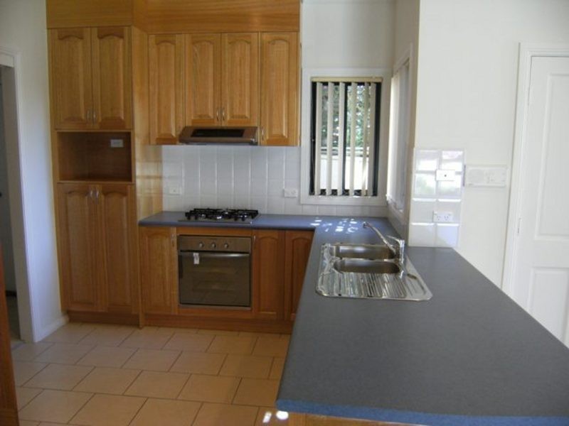 6/8 Mackie Street, Coniston NSW 2500